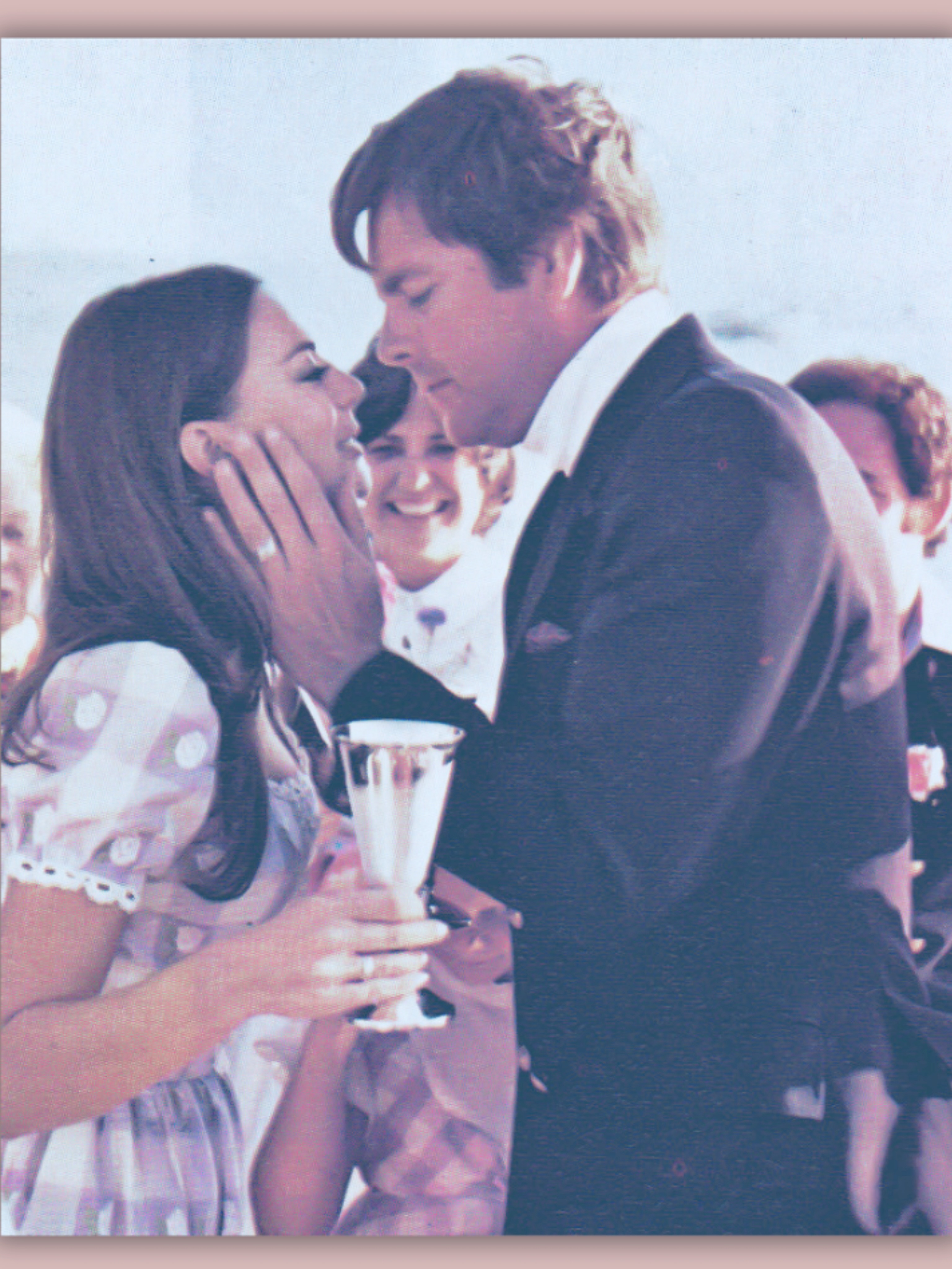 Memories♥️ Happy Anniversary Nat! More Than Love 💕 

@nataiewood @ngdubdubs @courtywagz @katewags_511 
.
.
.
#robertwagner #nataliewood #morethanlove