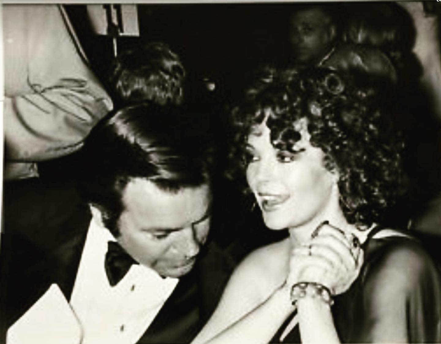 This was at the Eddy Awards in 1979. Obviously, I was looking for something, I can’t remember what it was.  Hope everyone is good and taking care of yourselves. Have a great weekend. .
.
.

#RobertWagner
#nataliewood
#ittakesathief 
#alexandermundy
#actor
#hollywood 
#goldenageofhollywood 
#oldhollywood 
#vintage 
#vintageactor 
#vintagemovies 
#vintagemovie 
##switch 
#harttohart 
#ncis 
#navycis 
#dinozzo 
#dinozzosenior 
#switch 
#harttohart 
#jonathanhart 
#ncis 
#navycis 
#dinozzo 
#dinozzosenior