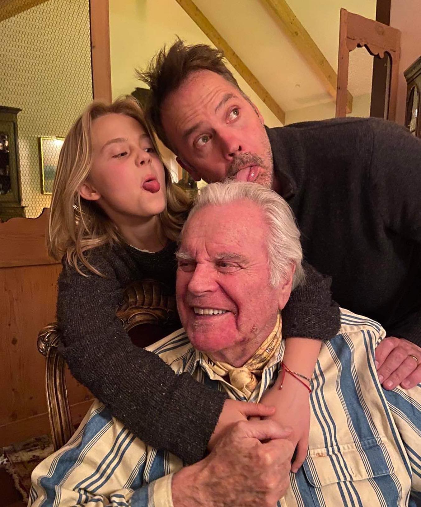 Happy Birthday to my terrific son in law @realbarrywatson ..Barry is an incredible husband ,father and always fun to be around! Hope you have a great day! 
.
.
.
#robertwagner #barrywatson #natashagregsonwagner #happybirthday #soninlaw #family #JonathanHart #AnthonyDiNozoSr #HarttoHart #7thHeaven #MattCamden