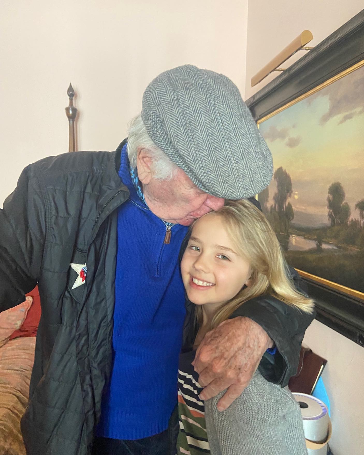 A kiss for this special granddaughter of ours on her 10th birthday. Grandma and Grandpa love you Clover and wish you a very happy and incredible birthday. @ngdubdubs 

.
.
#robertwagner #jillstjohn #natashagregsonwagner #10thbirthday #granddaughter #love #family #grandchildlove