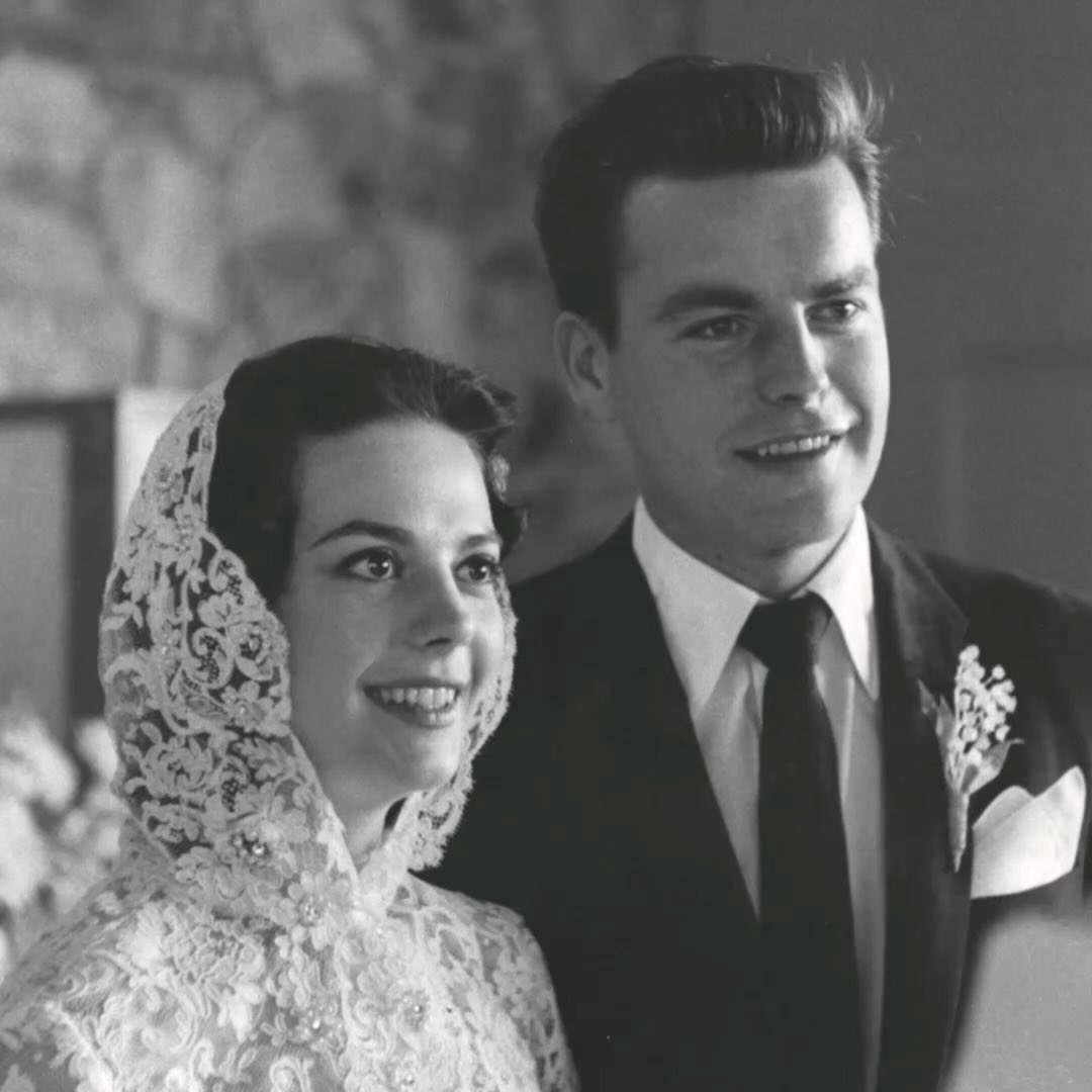 66 years ago on December 28th 1957, Natalie was my girl and now she was my wife. Happy Anniversary, Nat. More than love 
@ngdubdubs @courtywagz @waglew 
.
.
#robertwagner #nataliewood #66yearsago #morethanlove #natashagregsonwagner #courtneywagner #katiewagner #family #love